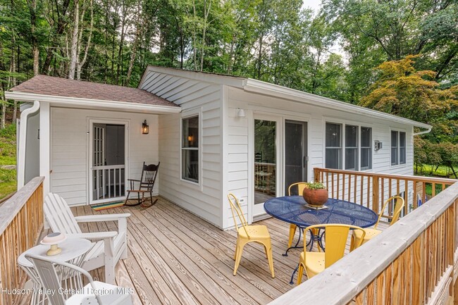 Building Photo - 19 Bakertown Rd