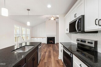 Building Photo - 157 Harmony Trl