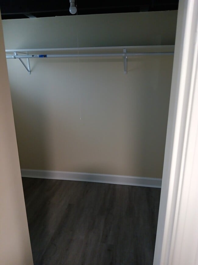 Building Photo - New rehabbed home