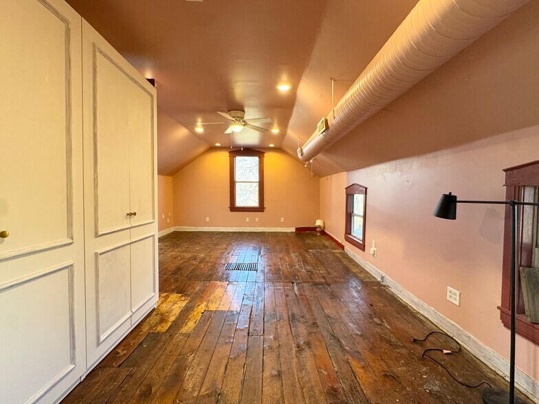 Building Photo - 1539 Madison Ave