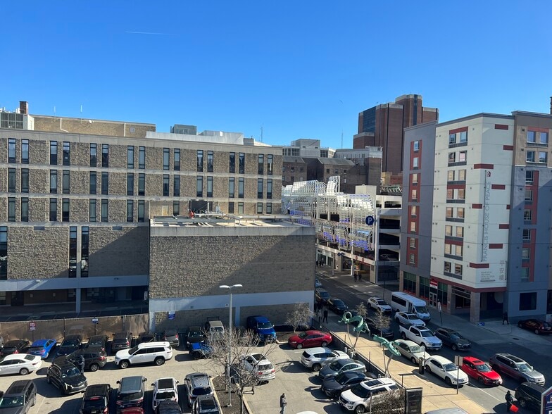 Building Photo - 111 N 9th St