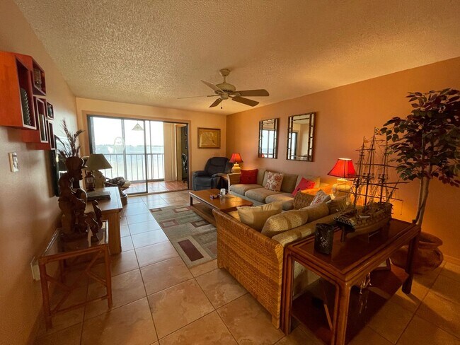 Building Photo - TARPON BAY CONDO