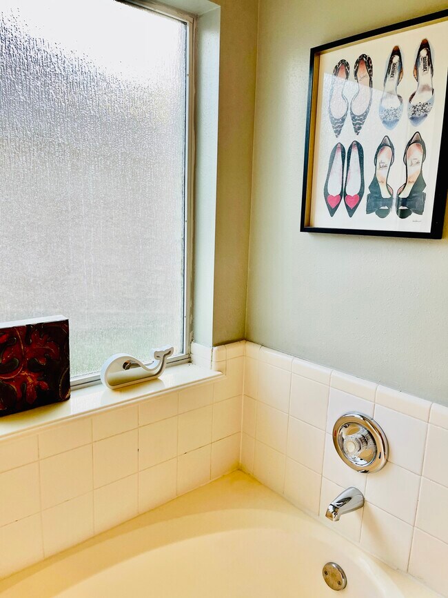 Building Photo - 118 Willoughby Ct