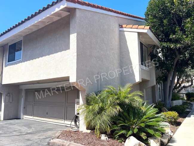 Building Photo - Beautiful 2 bed/2 Bath Home in Costa Mesa!