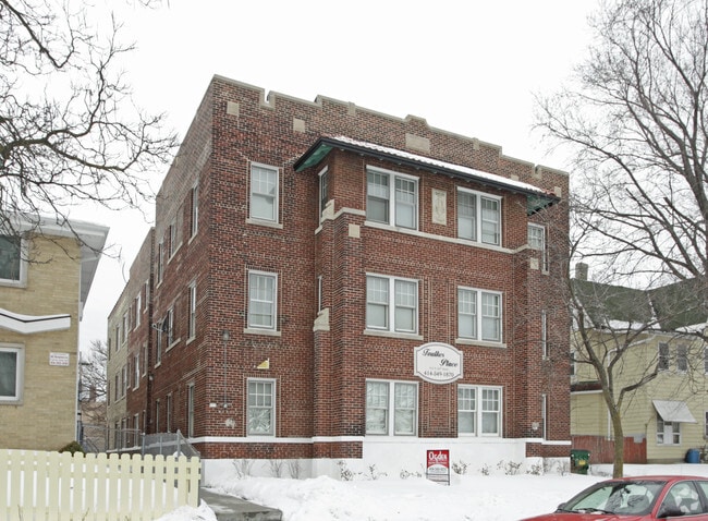 Primary Photo - Foulkes Place