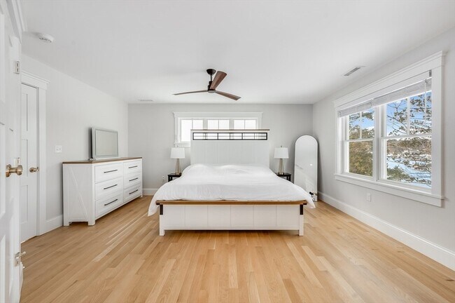 Building Photo - 6 Stanwood Pt