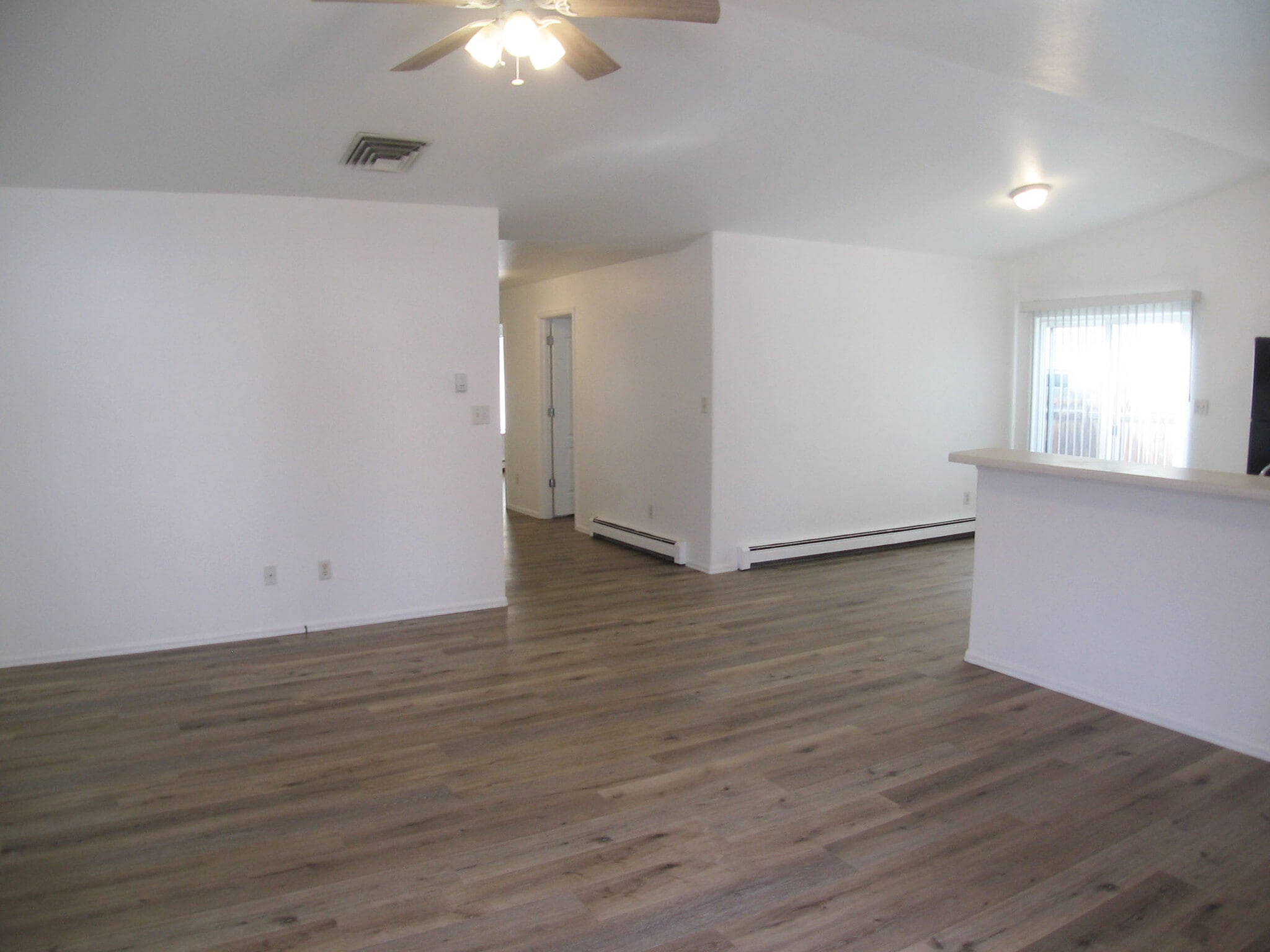 Building Photo - 404 Broken Arrow Dr