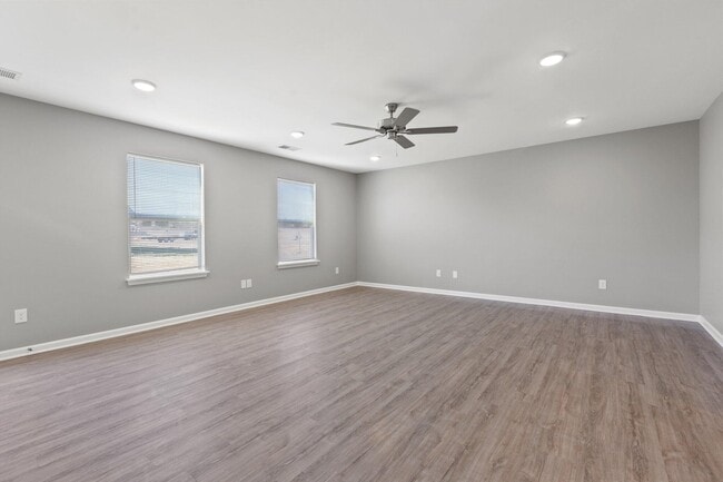 Building Photo - 158 Landry Ln