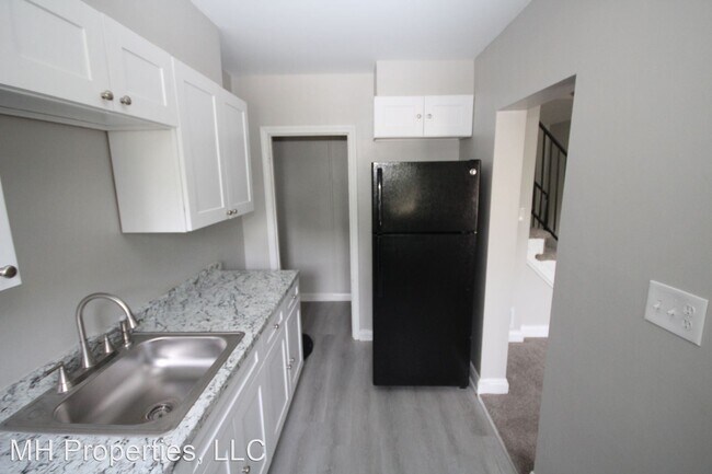 Building Photo - 2 br, 1.5 bath House - 936 Middlesex Road