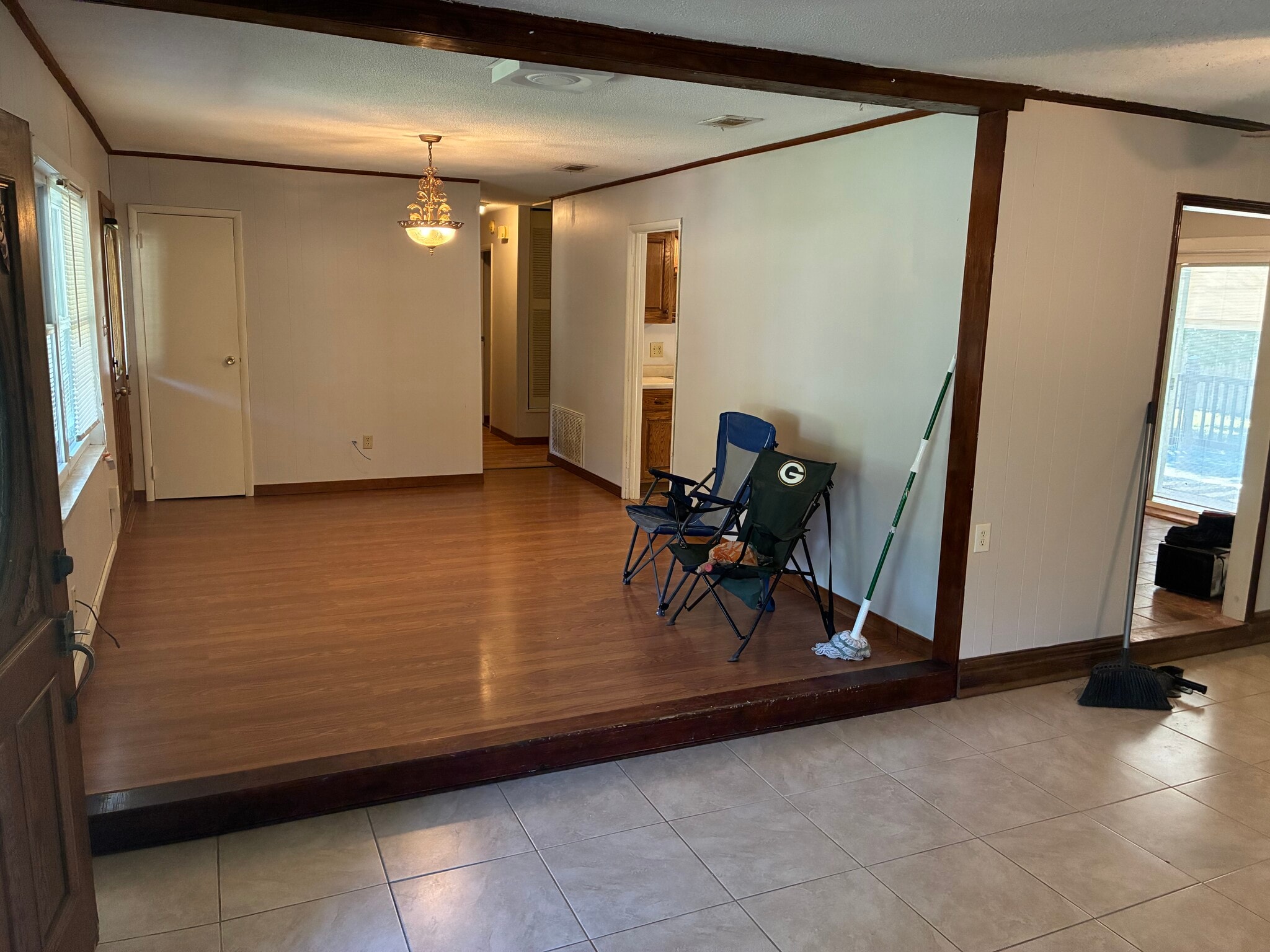 Building Photo - 2205 Amy Ann St