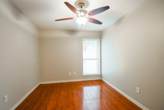 Building Photo - 11906 Swan Creek Dr