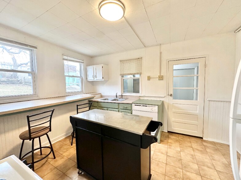 Building Photo - 1144 Upper Mulberry St