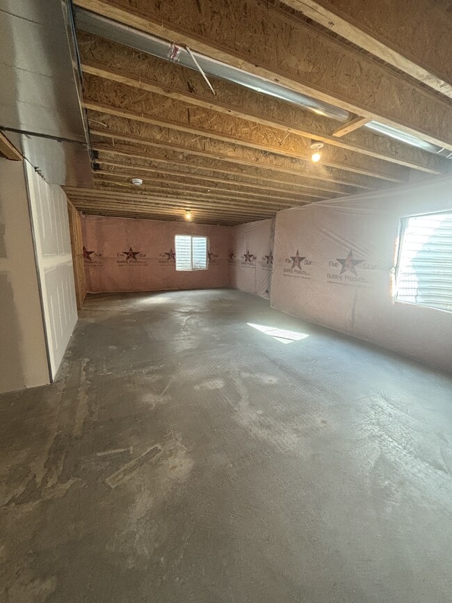 Building Photo - 3770 N Cuade St