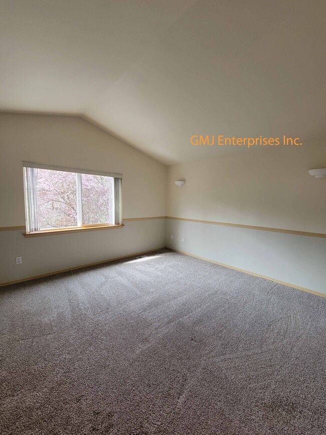 Building Photo - 16116 87th Ave Ct E