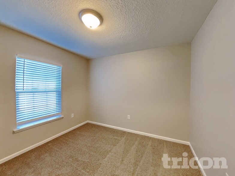 Building Photo - 8287 Fouraker Forest Rd