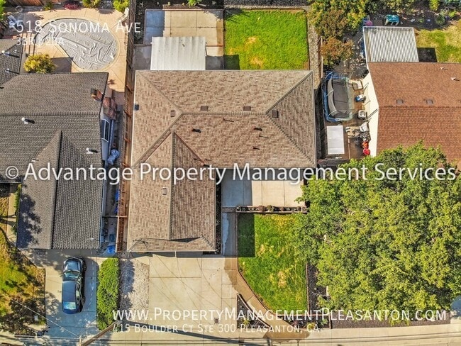 Building Photo - 518 Sonoma Ave