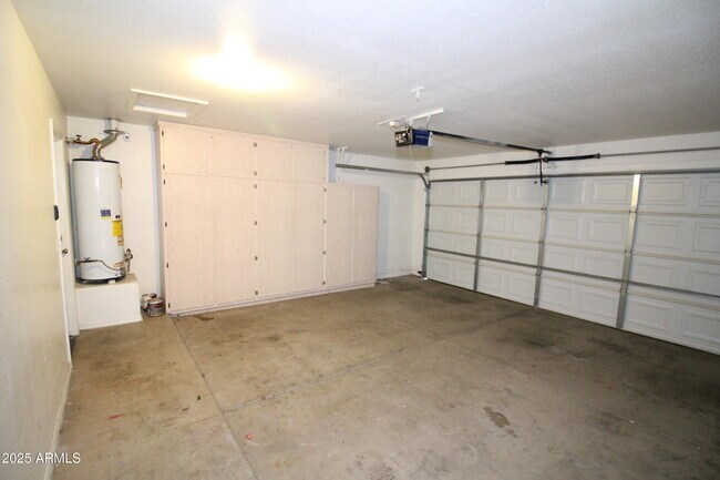 Building Photo - 11932 N 86th Ln