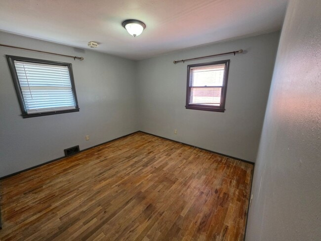 Building Photo - Centrally Located Three-Bedroom, Two-Bathroom House for Rent!