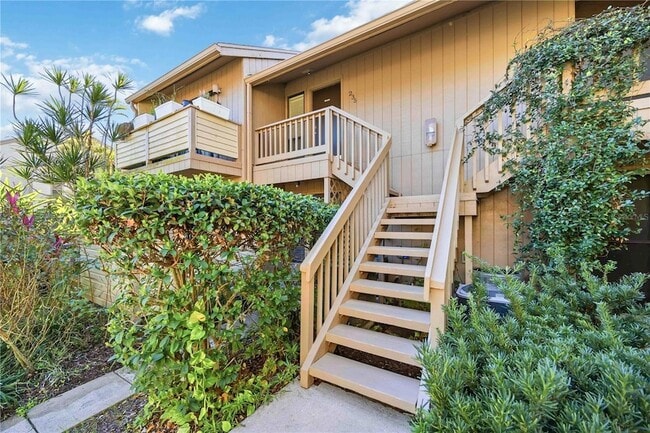 Building Photo - 1626 Brookhouse Dr