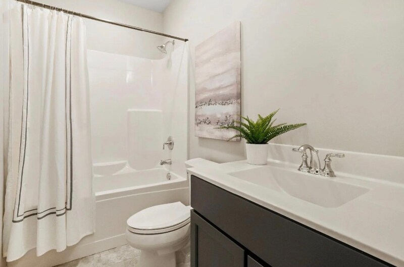 Building Photo - 9945 Beacon Pointe Ln