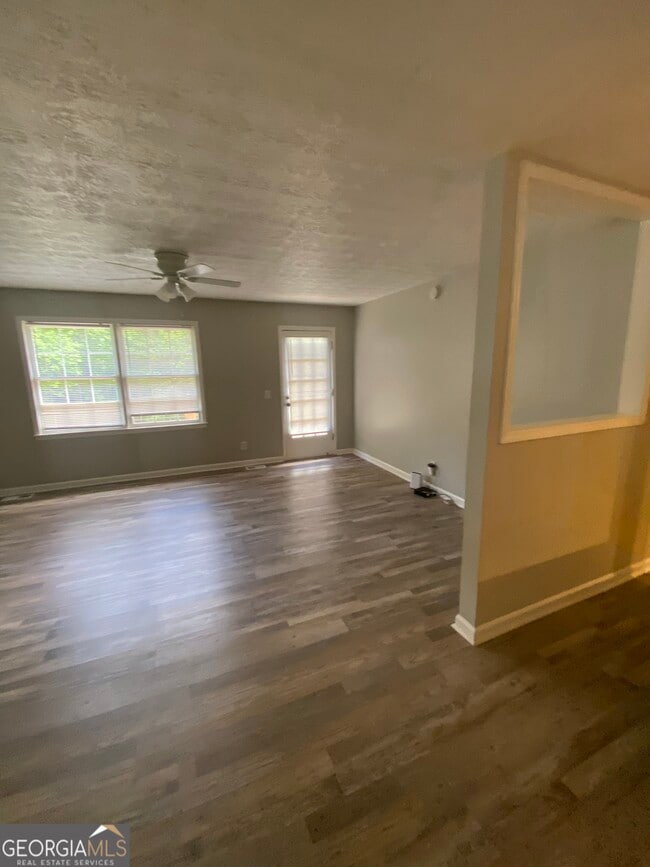 Building Photo - 126 Chestatee Springs Rd