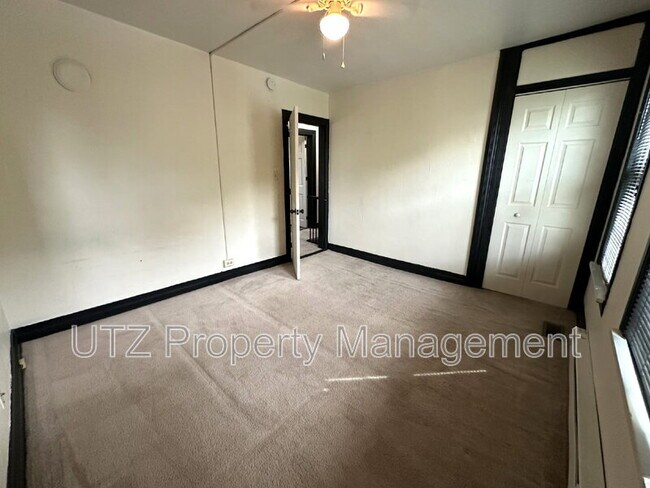 Building Photo - 47 Middle St