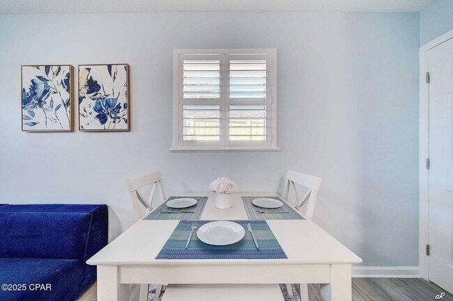 Building Photo - 7308 Sunset Ave