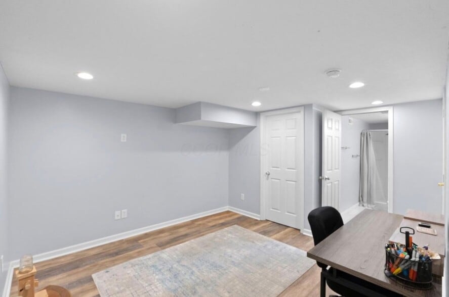 Building Photo - 1699 Ridgebury Dr