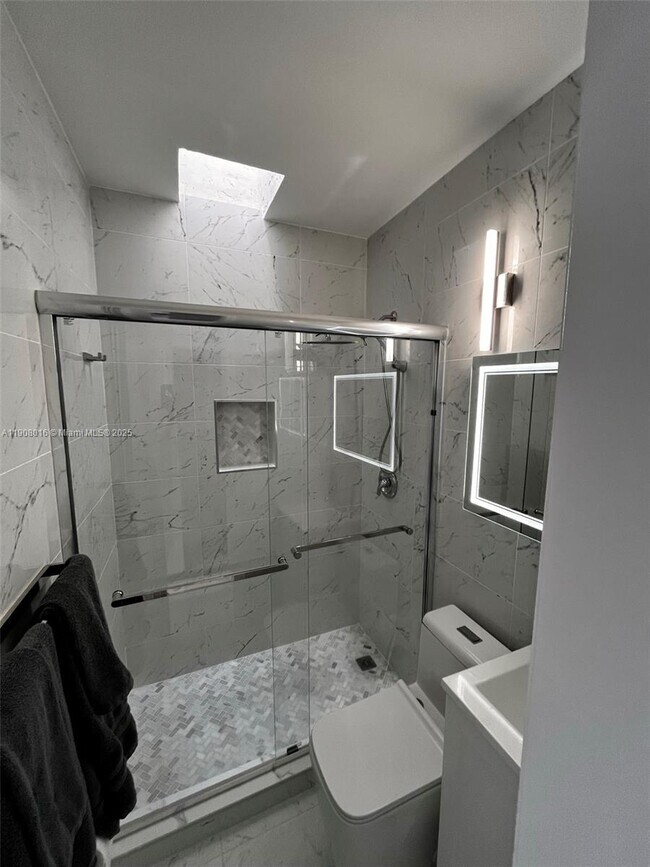 Building Photo - 1455 Michigan Ave