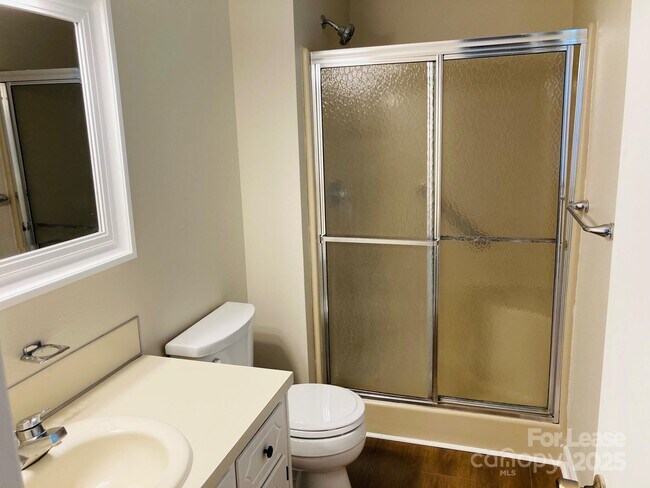 Building Photo - 7984 Secluded Ln