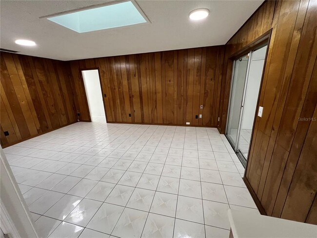 Building Photo - 7455 Wayland Blvd