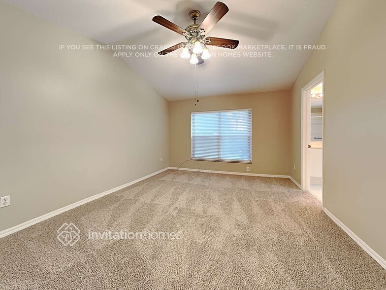 Building Photo - 305 River Bluff Ln