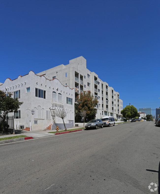 Building Photo - Kingsley Terrace Apartments