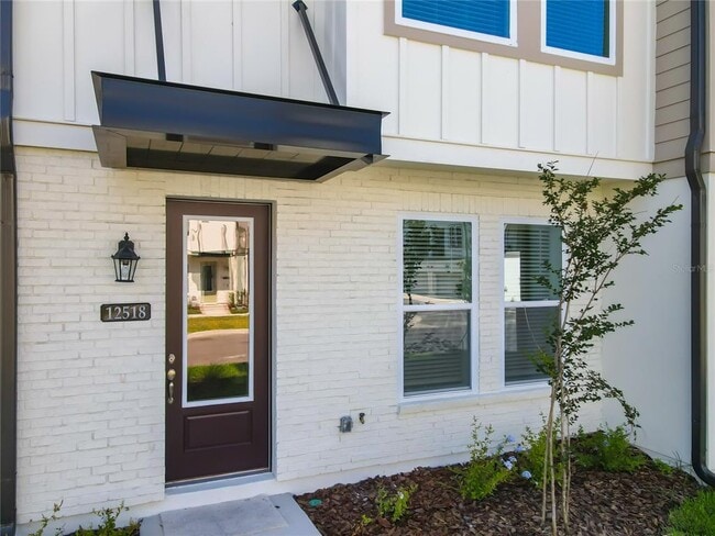 Building Photo - 12518 Willstatter Ave