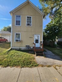 Building Photo - 1919 Castelar St