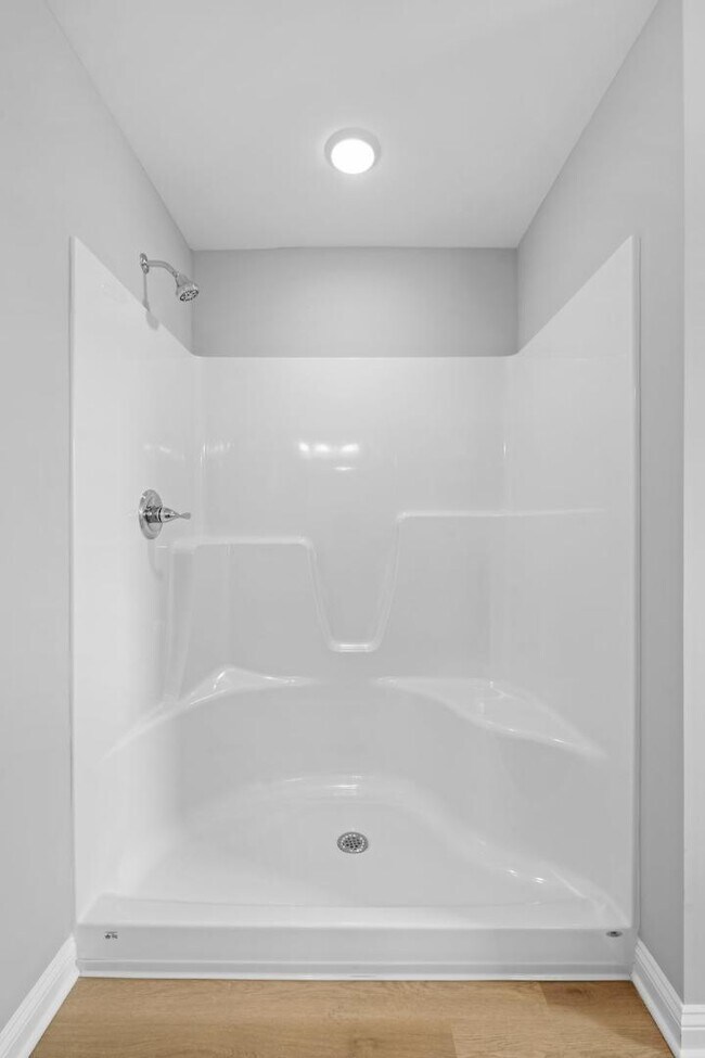 Building Photo - 105 Lambert Fld