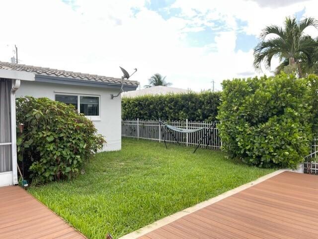 Building Photo - 2217 NE 20th Ave