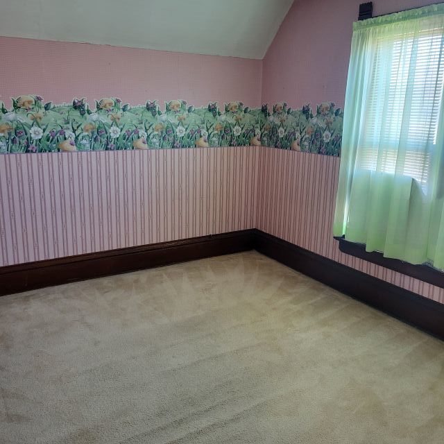 Building Photo - 211 E Main St