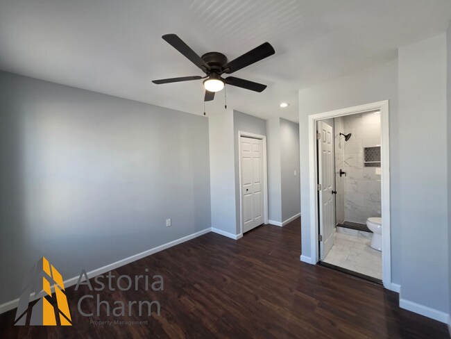 Building Photo - Renovated 2 Bedroom + Den, 3 Bath Home with Ensuites, Finished Basement and Stainless Appliances