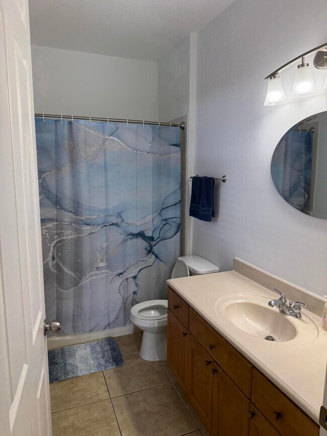 Building Photo - 10440 Cypress Lakes Preserve Dr