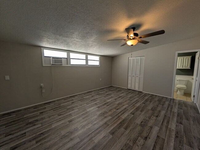 Building Photo - 18911 Panther Ps