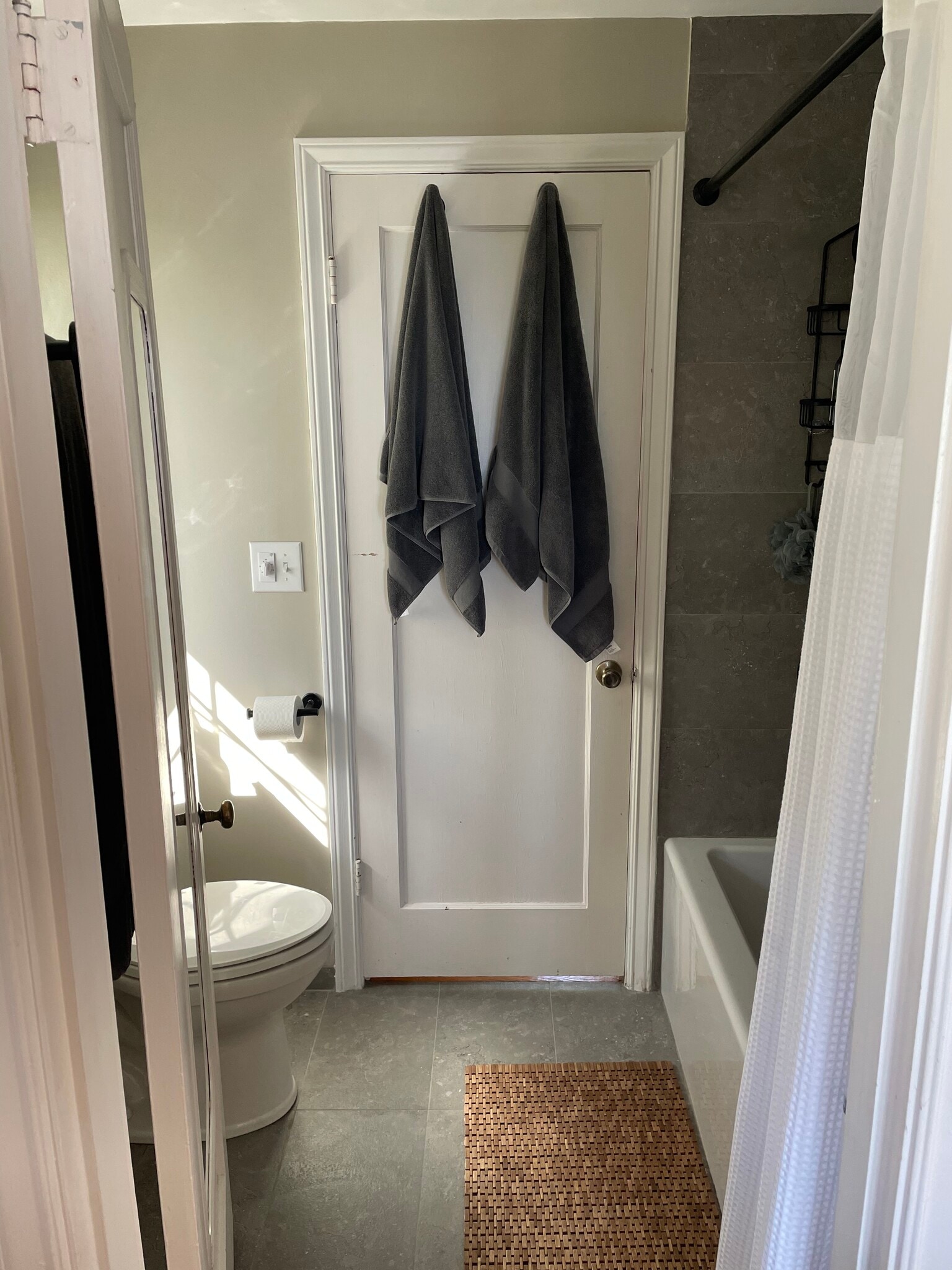 Upstairs bathroom - 2739 SW 170th St