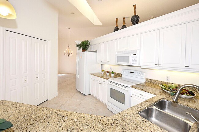 Building Photo - Vero Beach Rentals. Vero Beach Rent, LLC and Property Management Company