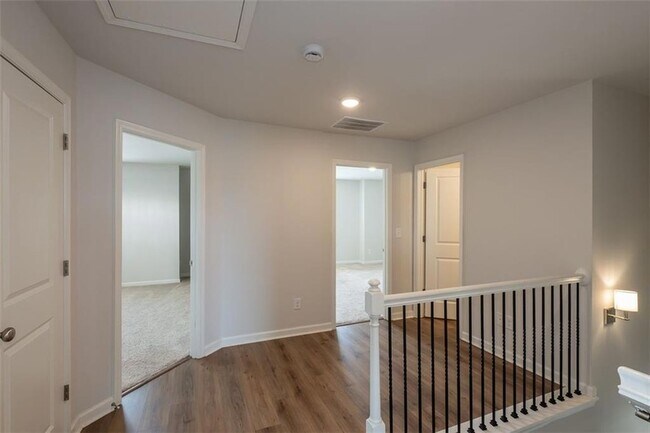 Building Photo - 4013 Park Ln