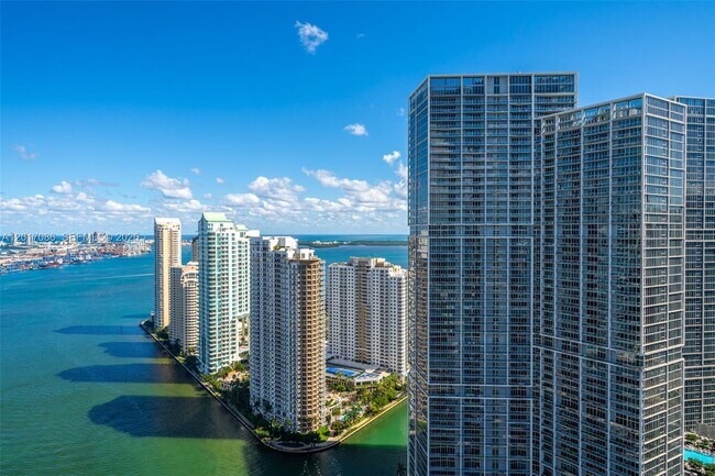 Building Photo - 200 Biscayne Blvd Way