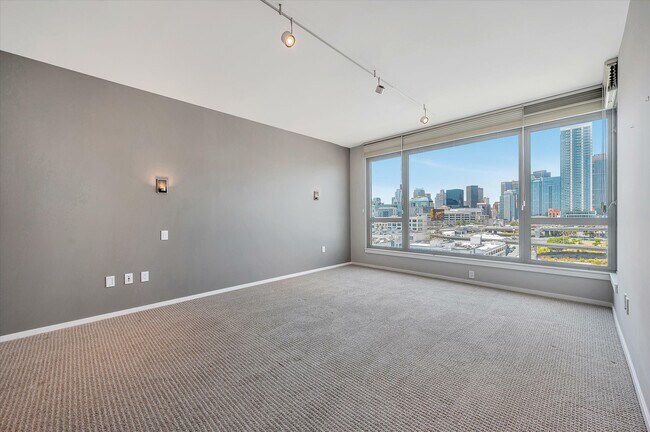 Building Photo - 219 Brannan St