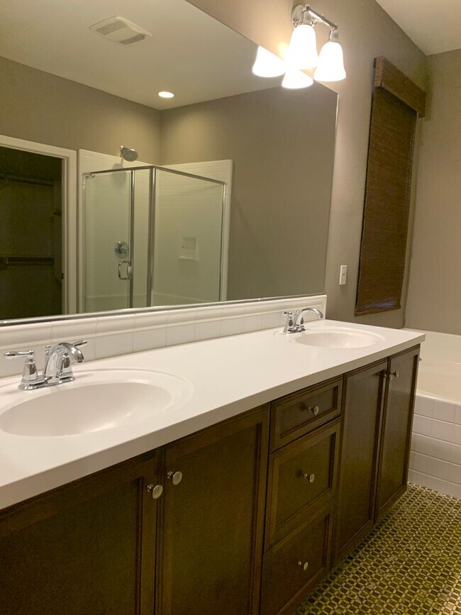 Building Photo - Southwest Home Coming