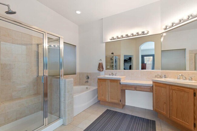 Building Photo - 3260 Mount Tamalpais Dr