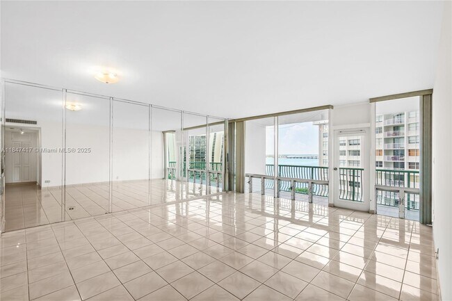 Primary Photo - 1408 Brickell Bay Dr