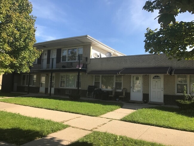 Primary Photo - 5331 S Kilbourn Ave